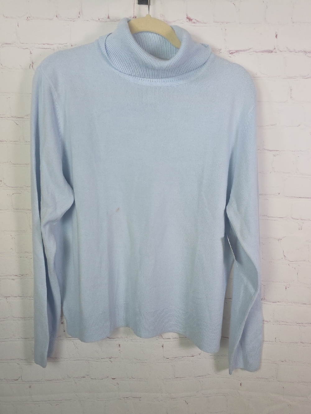 Sag Harbor Pale Blue Turtleneck Sweater XL